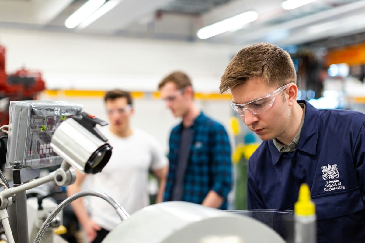 Precision Electronics Manufacturing Automated Quality Inspection and Vision Telemetry
